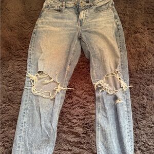 American Eagle Outfitters Light Wash Distressed Straight Leg Jeans